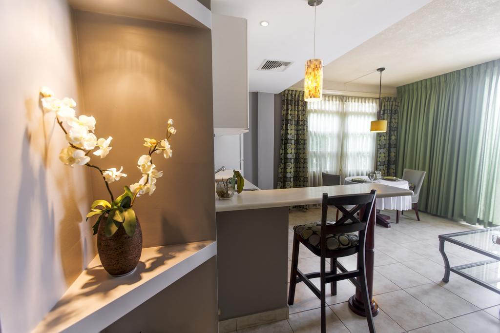 Altos De Fontana Hotel Манагуа Стая снимка