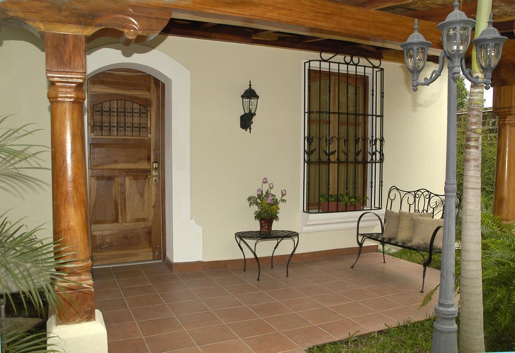 Altos De Fontana Hotel Манагуа Стая снимка