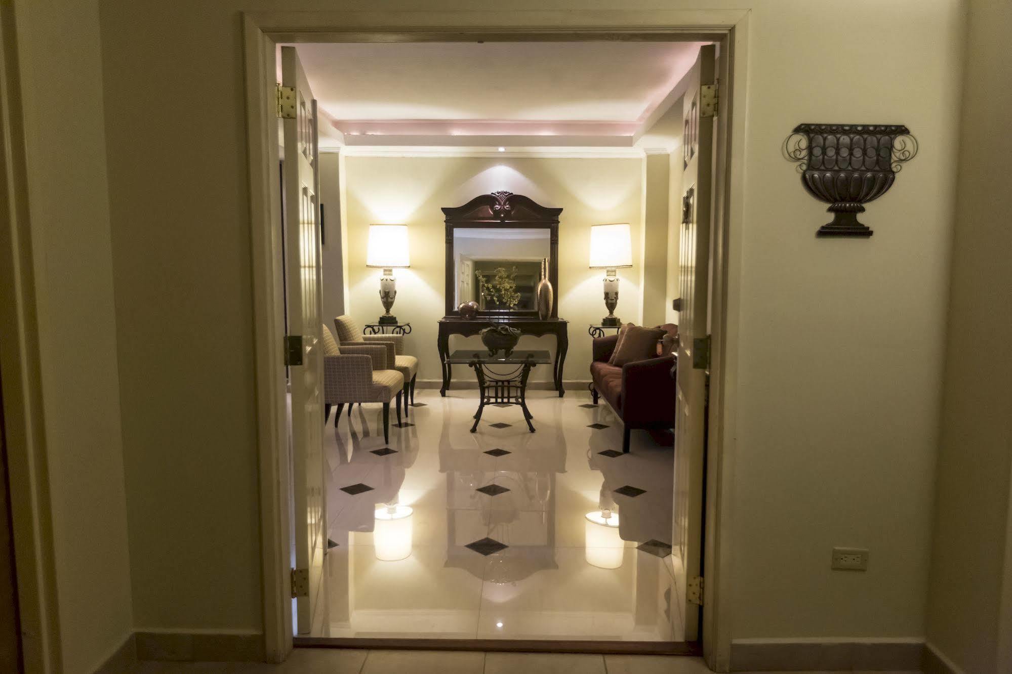 Altos De Fontana Hotel Манагуа Екстериор снимка
