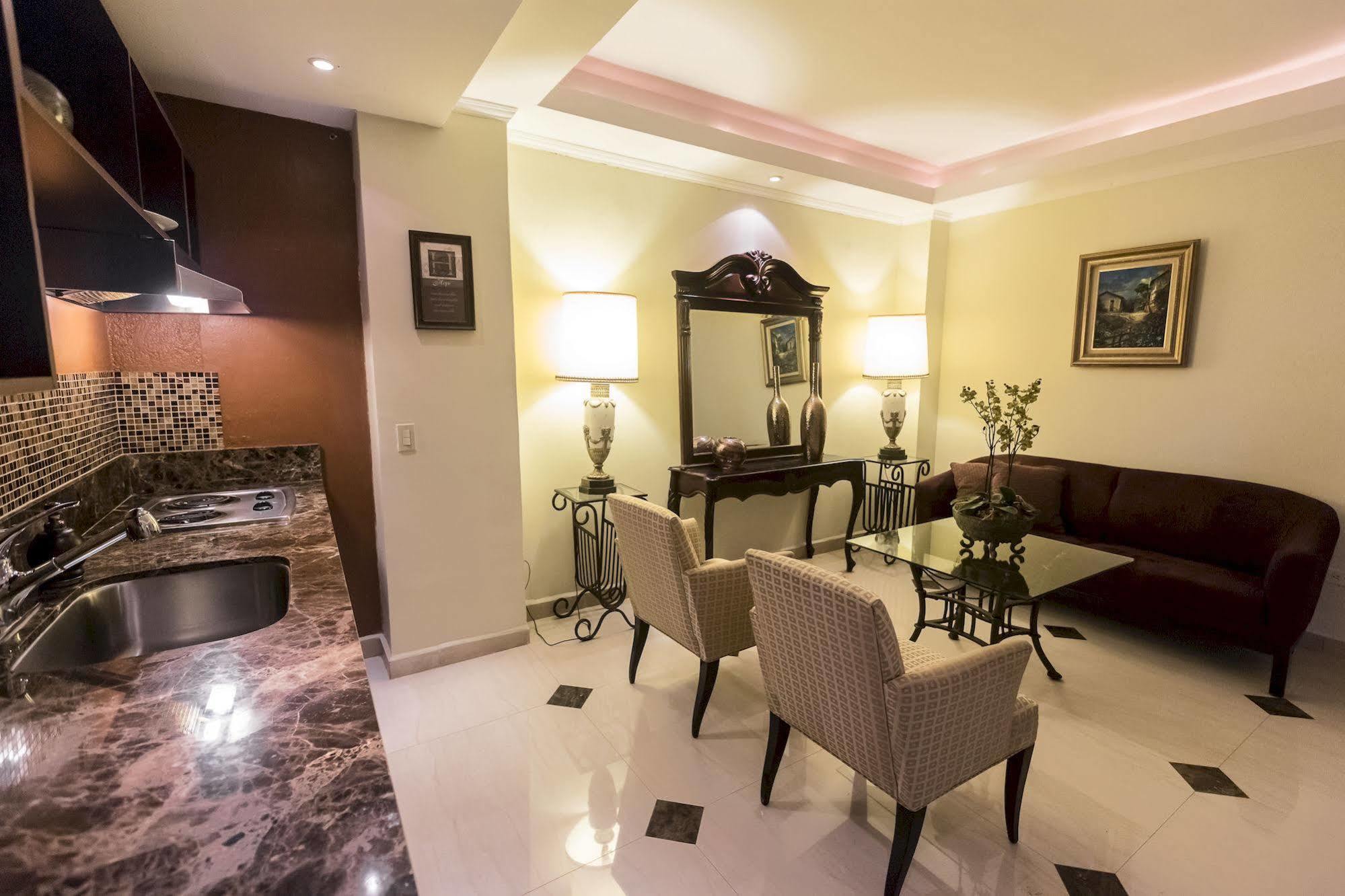 Altos De Fontana Hotel Манагуа Екстериор снимка