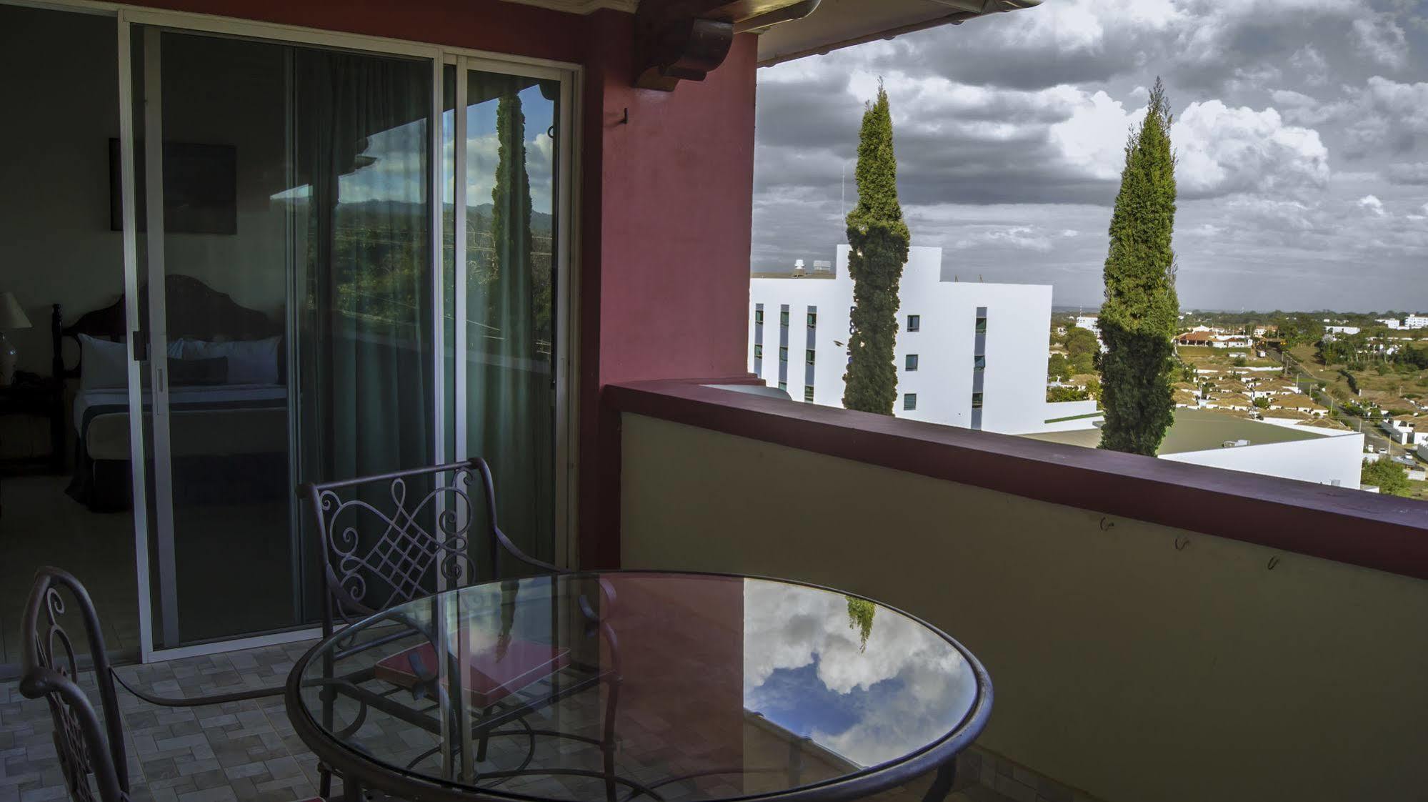 Altos De Fontana Hotel Манагуа Екстериор снимка